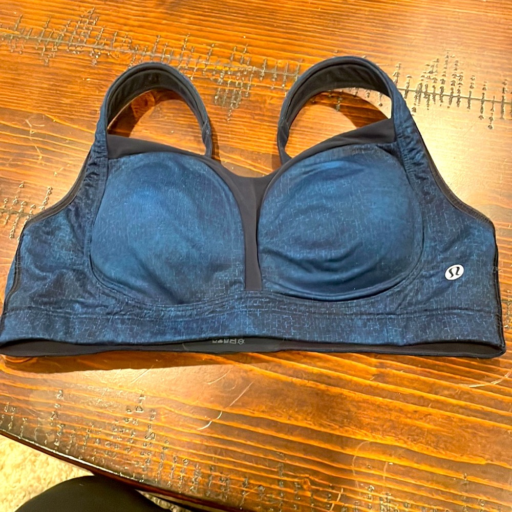 Lululemon bra